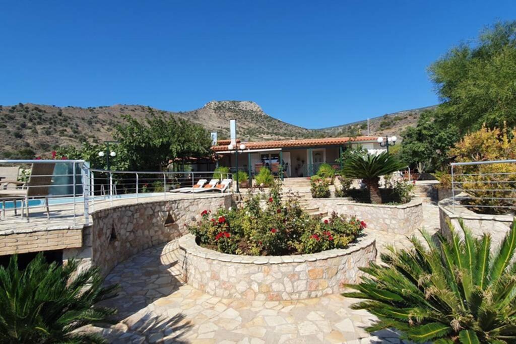 Villa Aliki ภายนอก รูปภาพ